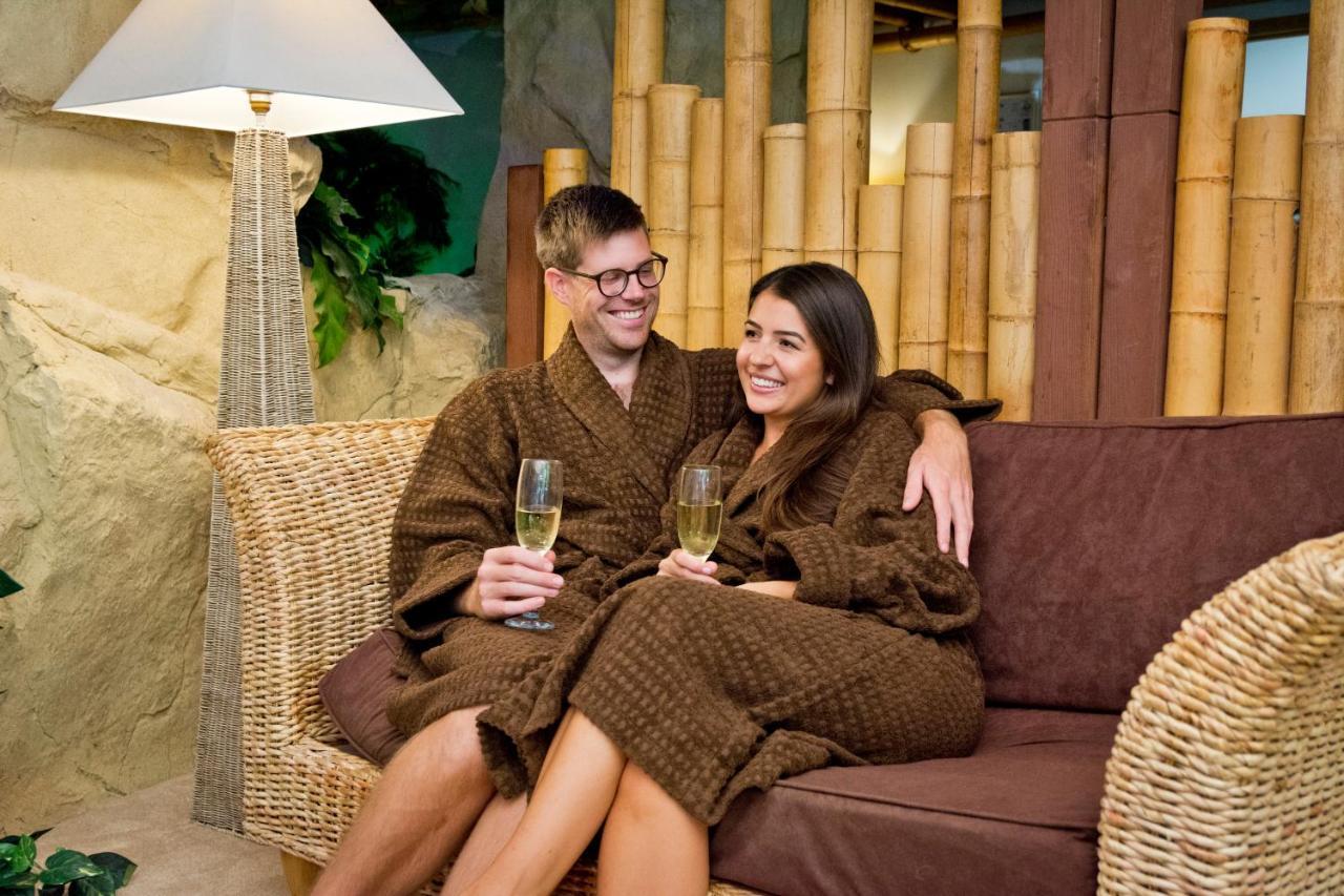 Tlh Toorak Hotel - Tlh Leisure, Entertainment And Spa Resort 토키 외부 사진